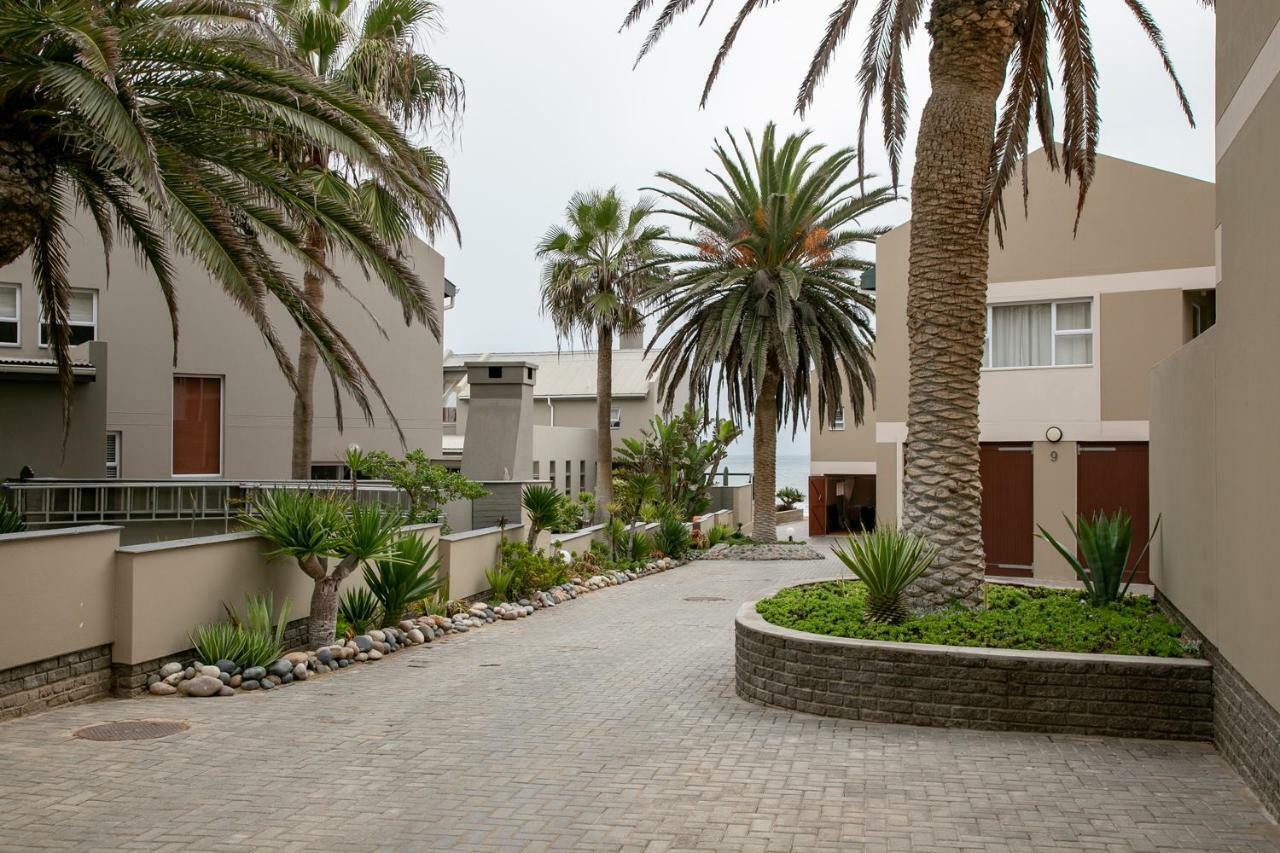 Blue Pearl - Situated Right On The Beach Swakopmund Kültér fotó